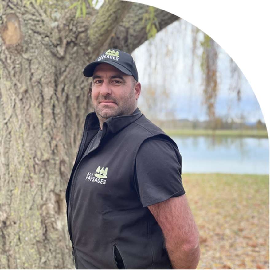Photo portait d'Emmanuel Franc, dirigeant de MEV Paysages